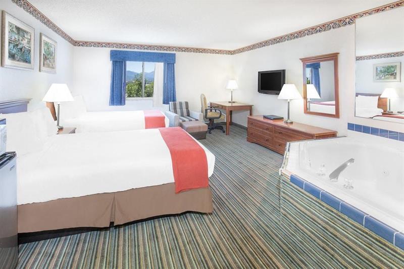 Surestay Plus Hotel By Best Western Redding Zewnętrze zdjęcie